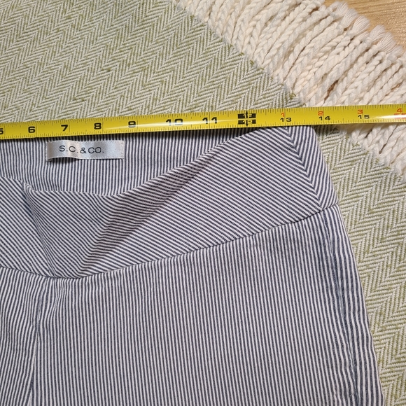 S.C. & Co Women's Striped Blue White Bodycon Casual Knee Lenght Short size 6 - Picture 10 of 12